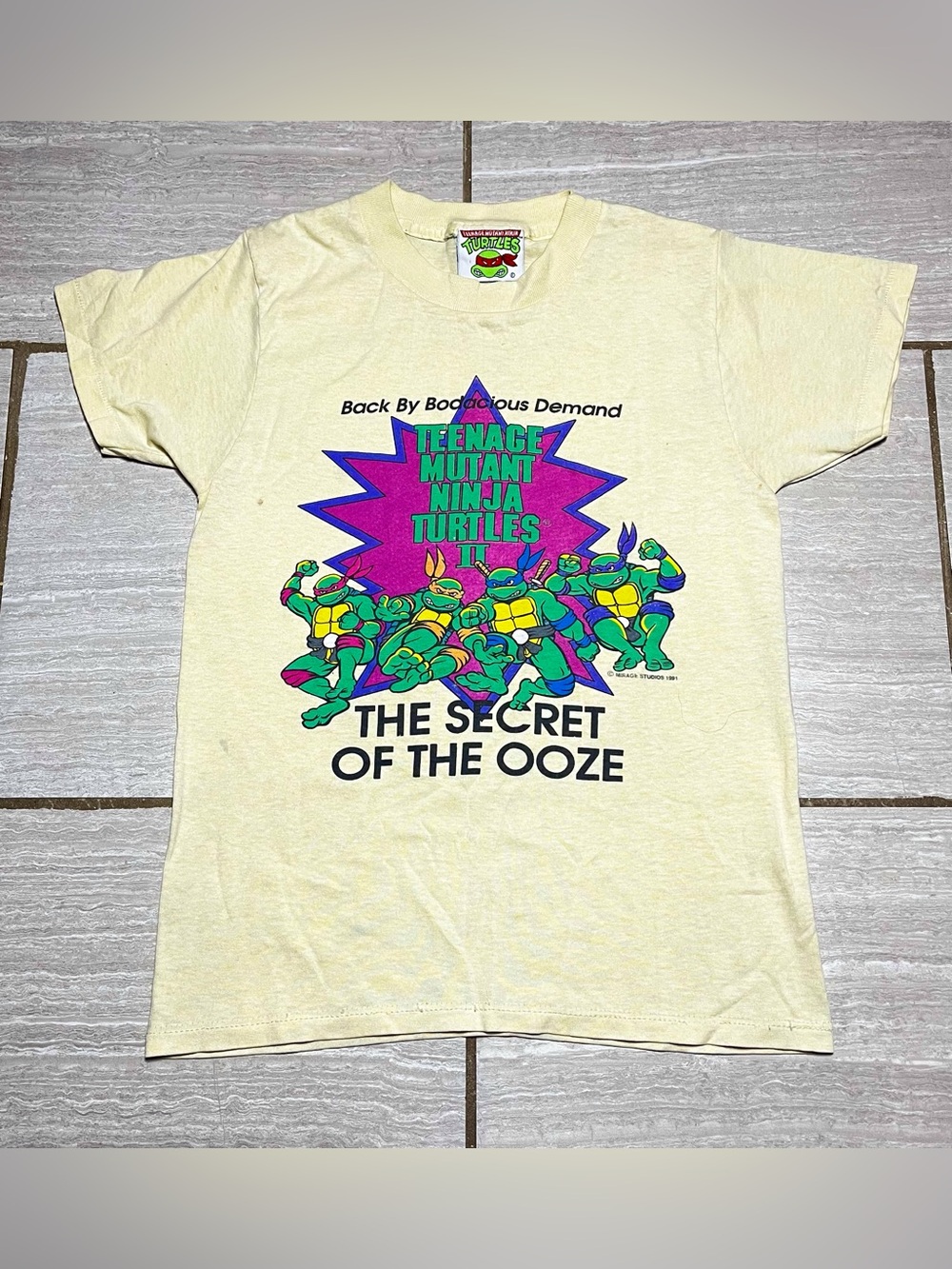 Teenage Mutant Ninja Turtles "The Secret of the Ooze" Short Sleeve Tee - Cream